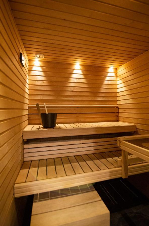 Ettomies II Guest House Akaslompolo Exterior photo